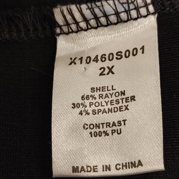 TART COLLECTIONS V-NECK MIDI DRESS WITH PU LEATHER TRIM, BLACK 2X - Picture 7 of 8